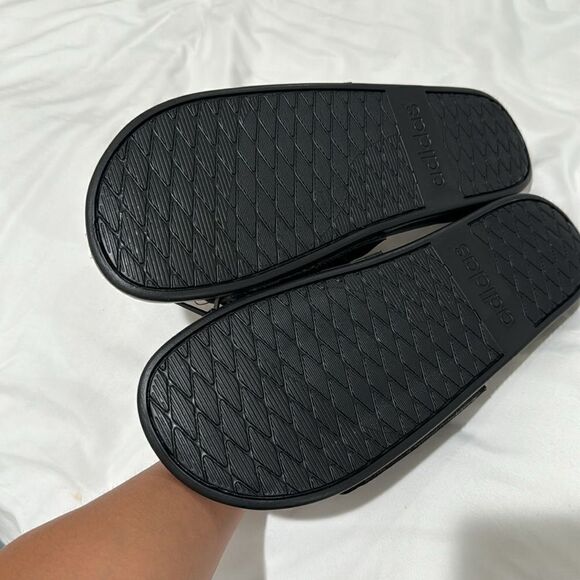 Adidas Adilette slides